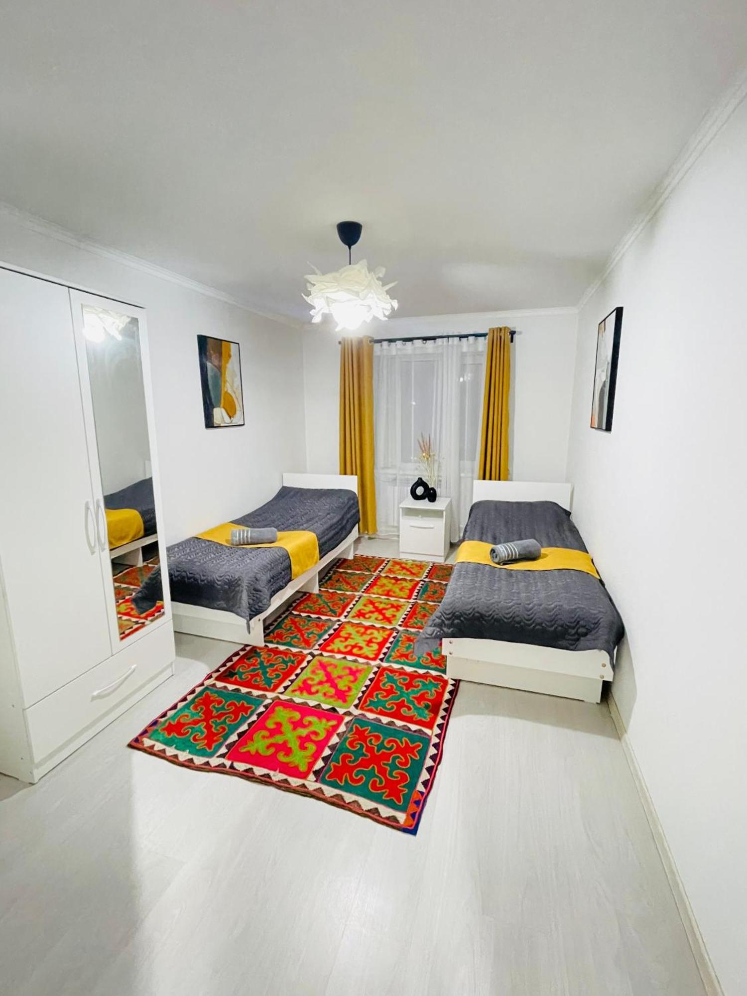 Guesthouse Greathome Karakol Extérieur photo