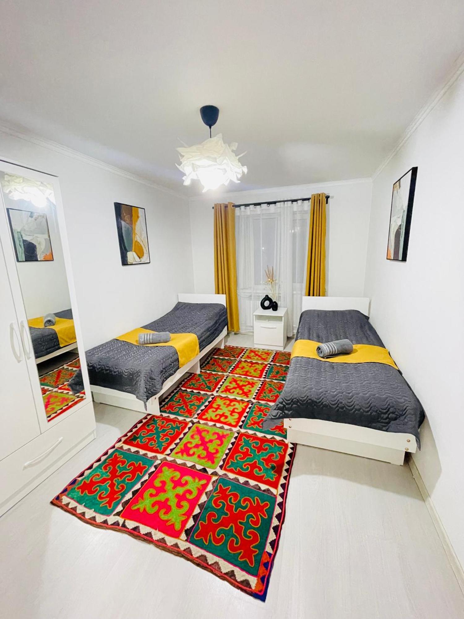 Guesthouse Greathome Karakol Extérieur photo