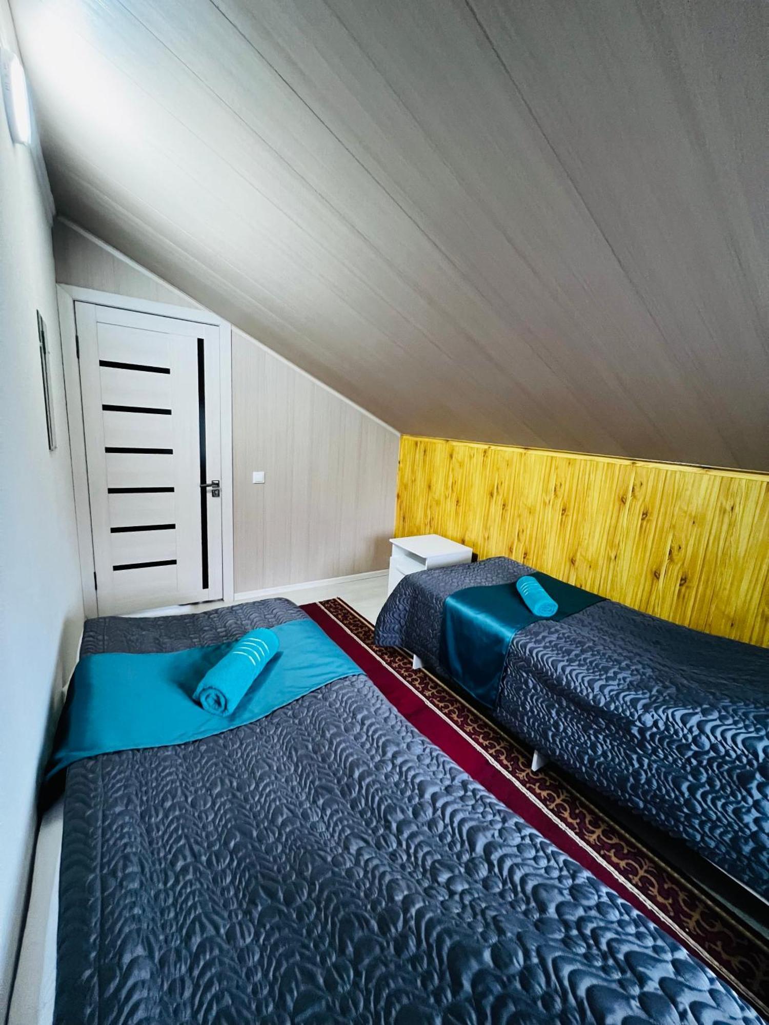 Guesthouse Greathome Karakol Extérieur photo